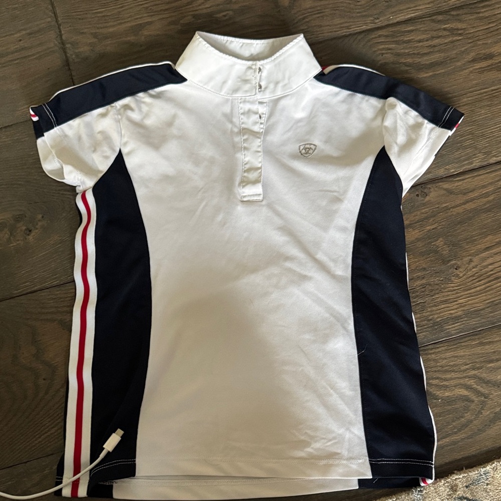ARIAT NWOT Kids M 10 Show shirt